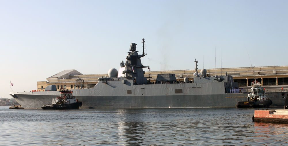 La fragata Almirante Gorshkov pertenece a la nueva generación de buques de guerra rusos, equipada con el sistema artillero a-192 Armat de 130 milímetros de calibre