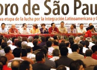 El encuentro sobresale como un espacio de convergencia, debate y acción conjunta nacido del Encuentro de Partidos y Organizaciones Políticas de Izquierda de América Latina y el Caribe celebrado en 1990.