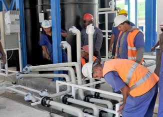 La fábrica elabora en esta primera etapa cloro gas y sosa cáustica al 50 por ciento, para la obtención de hipoclorito de sodio. En una segunda fase se producirá el cloro líquido y el ácido clorhídrico.