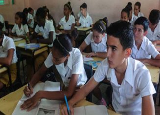 La reciente proclamación de la nueva Constitución, el pasado 10 de abril, y la posterior aprobación de la Ley de Símbolos Nacionales y la Ley Electoral, abrieron un frente de trabajo adicional para los educadores cubanos