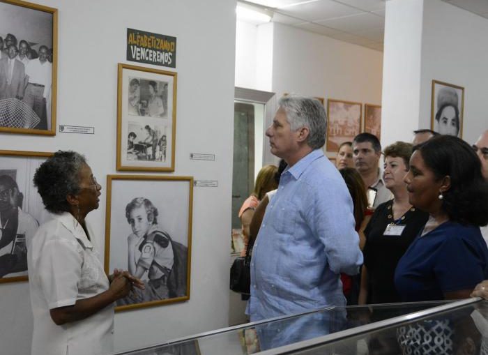 Díaz-Canel dio seguimiento a la conservación de la memoria histórica, a las acciones de la Tarea Vida y a la aplicación de la ciencia y la innovación en los sectores productivos.