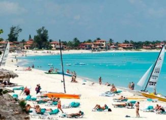 Ese polo de sol y playa presenta un acumulado de 910 mil turistas foráneos, por lo que podrá alcanzar la cifra millonaria antes que cierre agosto.
