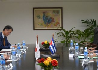 Durante el amistoso diálogo, las partes se congratularon por el buen estado de las relaciones bilaterales, especialmente tras la visita que realizó a Cuba en septiembre de 2016 el Primer Ministro japonés, Shinzo Abe.