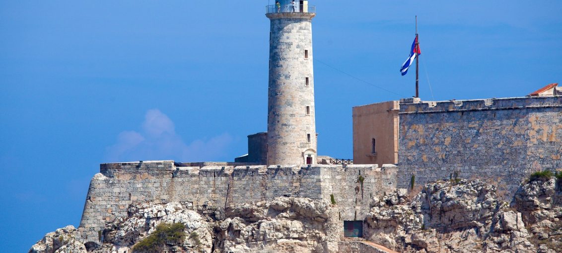 La fortaleza fue construida para proteger a la villa de San Cristóbal de La Habana de los ataques de corsarios y piratas.