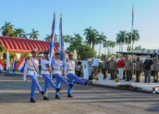 El General de Ejército Raúl Castro Ruz envió una misiva de felicitación por los 60 años del regimiento de aviación de la guardia Playa Girón