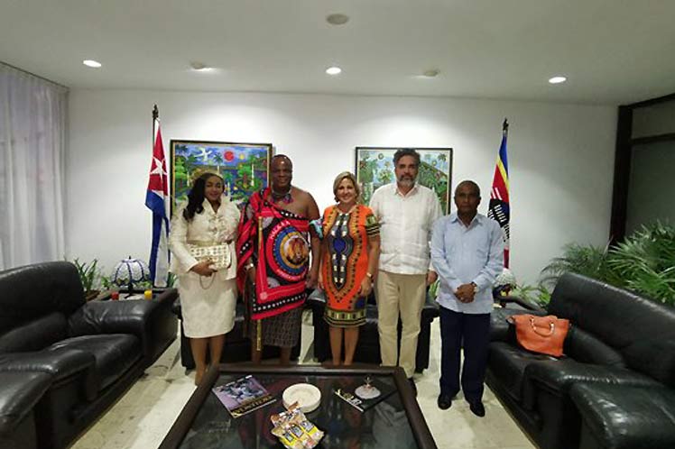 De acuerdo con la agenda prevista, el dignatario visitará el Centro de Ingeniería Genética y Biotecnología y el Memorial al Héroe Nacional José Martí.