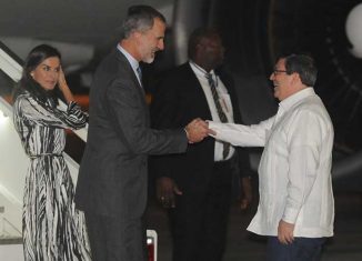 Antes de viajar a Santiago de Cuba, el próximo día 14, Felipe VI y Letizia recorrerán el centro histórico de la ciudad, y condecorarán al historiador de La Habana, Eusebio Leal, con la Gran Cruz de la Real y Distinguida Orden Española de Carlos III.