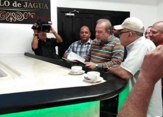 Uno de los centros reinaugurados es el Bar-Restaurante Castillo de Jagua. El restaurante tiene capacidad para 60 personas y oferta una amplia variedad de platos de la comida cubana tradicional a precios que oscilan entre los 40 y 70 pesos moneda nacional.