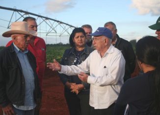 El Segundo Secretario del Comité Central del Partido Comunista de Cuba, José Ramón Machado Ventura, reconoció la respuesta de los campesinos a las dificultades generadas por el bloqueo.