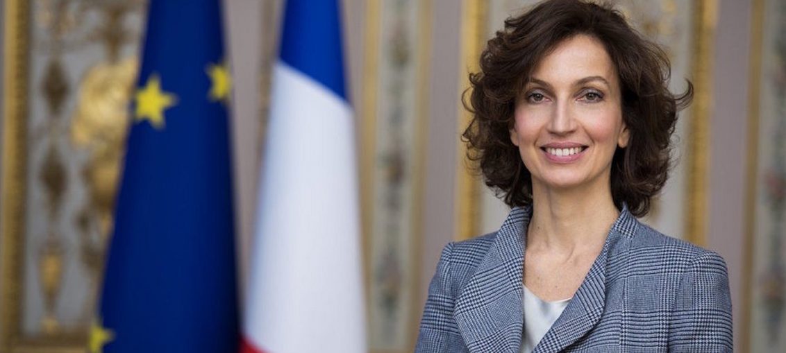 Azoulay, en el cargo desde el 15 de noviembre de 2017, es una alta funcionaria y política francesa, fue consejera cultural del presidente François Hollande (2014-2016) y ministra de Cultura y Comunicación de 2016 a 2017.
