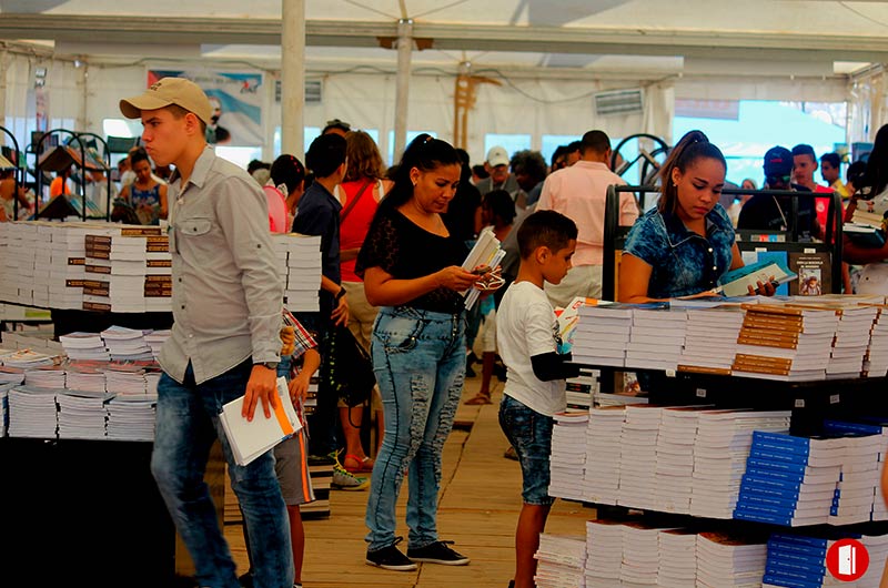 Cuando el bloqueo económico, financiero y comercial que impone EE.UU. a Cuba atenaza sus resortes para asfixiar a la Isla, la voluntad del país es la de hacer esta fiesta para la familia cubana.