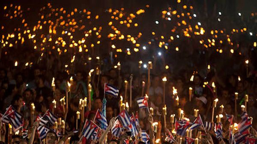 Como lo hicieran los revolucionarios del pasado siglo, los jóvenes de hoy levantarán sus antorchas para honrar al más universal de todos los cubanos.