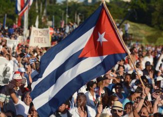 En su perfil en esa red social Twitter, el Presidente de la República de Cuba alude a la llegada de numerosos mensajes desde diversas partes del mundo con felicitaciones al país por el año 61 de la Revolución.