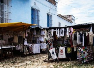 A la ciudad se le entregó el título oficial de Ciudad Creativa en Artesanía y Artes Populares, un reconocimiento de la Unesco que se suma a su condición de Patrimonio Cultural de la Humanidad (1988) y de Ciudad Artesanal del Mundo (2018).