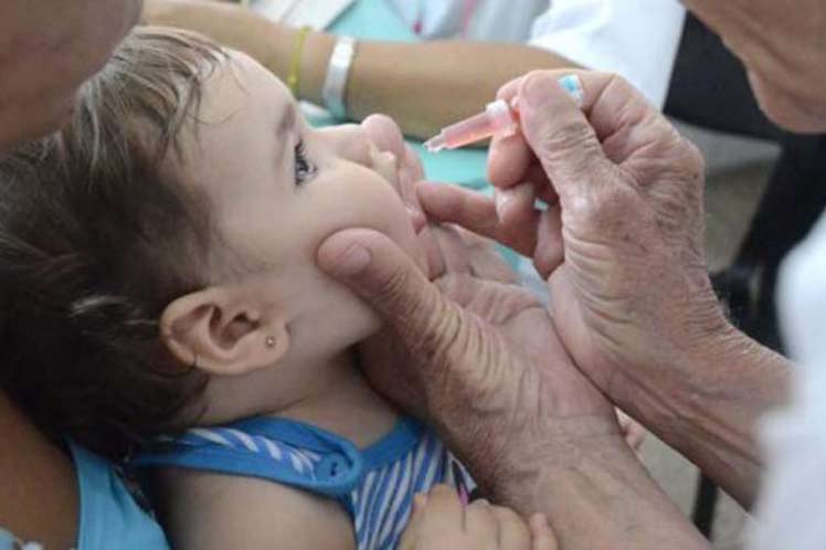 Campaña Nacional de Vacunación Antipoliomielítica en Cuba