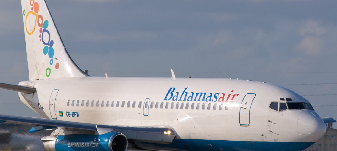 Los aeropuertos internacionales ¨Abel Santamaría¨ y ¨Frank País¨, recibirán a la aerolínea de Bahamas, cuyas aeronaves arribarán a partir del 19 de este mes, mediante dos frecuencias semanales que conectarán a Miami con el interior del país.