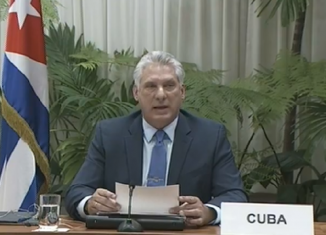 Durante su participación en la Cumbre Virtual del Grupo de Contacto del MNOAL, Miguel Díaz-Canel Bermúdez señaló que la COVID-19 ha demostrado ser un reto global. No distingue fronteras, ideologías o niveles de desarrollo. De ahí que la respuesta también debe ser global y mancomunada, superando las diferencias políticas.