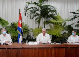 El Presidente cubano afirmó que urge intercambiar experiencias y concertar posiciones para enfrentar juntos los efectos de la COVID-19, pandemia que profundiza la crisis que sufren nuestras sociedades, en particular, en el ámbito económico.