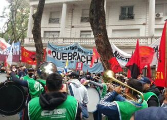 Organizaciones como el Grupo de Puebla, las Madres de la Plaza de Mayo y la Alianza Bolivariana para los Pueblos de Nuestra América-Tratado de Comercio de los Pueblos (ALBA-TCP) llamaron al respeto de la soberanía de la isla.