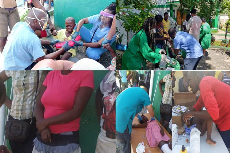 Más de 600 pacientes atendieron los médicos y enfermeras cubanos que desde el sábado se desplegaron en las zonas más afectadas por el terremoto que devastó la zona sur de Haití.