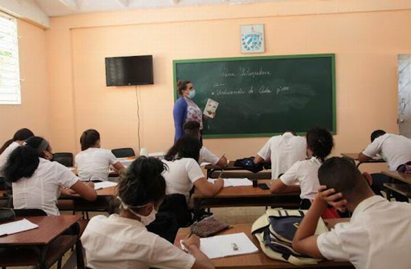 Según informó la Subdirectora provincial de educación, Morbelys Cuéllar Gutiérrez, en esta etapa se incorporan los alumnos de 12 grado, los de tercer y cuarto años de la formación pedagógica y los del tercero de la enseñanza técnico-profesional.