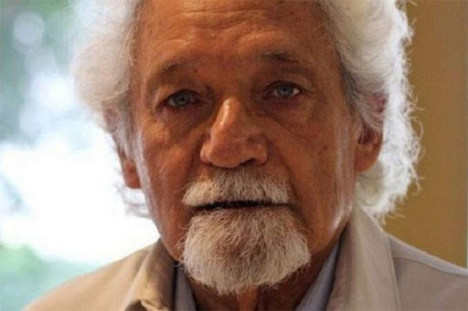 Fue jurado del Premio Casa de las Américas en el género de poesía (1966) y (1990), en la categoría de literatura anglófona del Caribe (1982), de literatura escrita por escritores latinoamericanos (1997). También, jurado del Festival de Cine Latinoamericano (1987) y del Premio Miguel de Cervantes, Madrid, (1992).