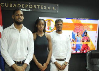 Los beneficiados serán los jugadores capitalinos Isabela Jourdain, Neysser Coutín y Marlon Díaz. El trío de baloncestistas cubanos suscribió el acuerdo con sus respectivos elencos aquí en la sede de la Sociedad Mercantil Cubadeportes S. A.