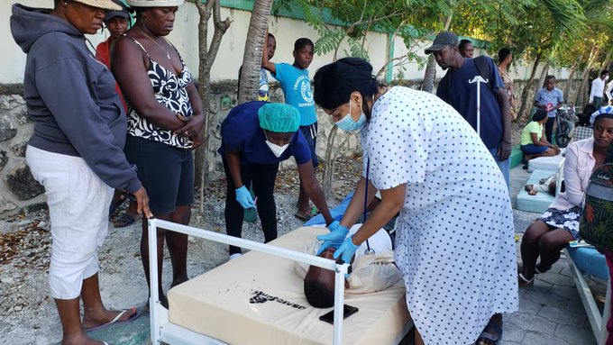 El presidente Miguel Díaz-Canel reiteró este miércoles la solidaridad de Cuba con Haití en ocasión de un reciente terremoto que causó severos daños materiales y pérdidas de vidas humanas en esa nación vecina.