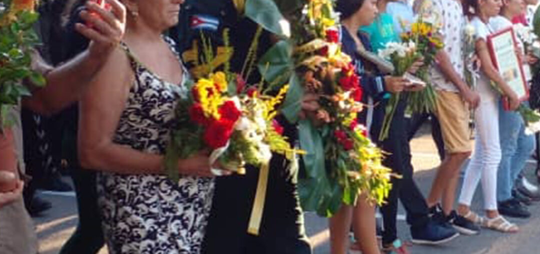 Homenaje a víctimas de derrumbe